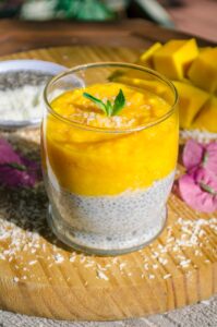 Quantité purée bébé 6 mois : combien lui donner au début ?