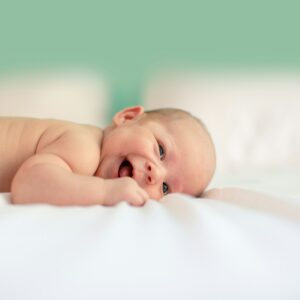 Siestes bébé 3 mois : combien, quand et comment les améliorer ?