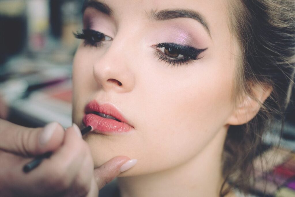 Forme sourcils parfaits : astuces pour un regard sublimé