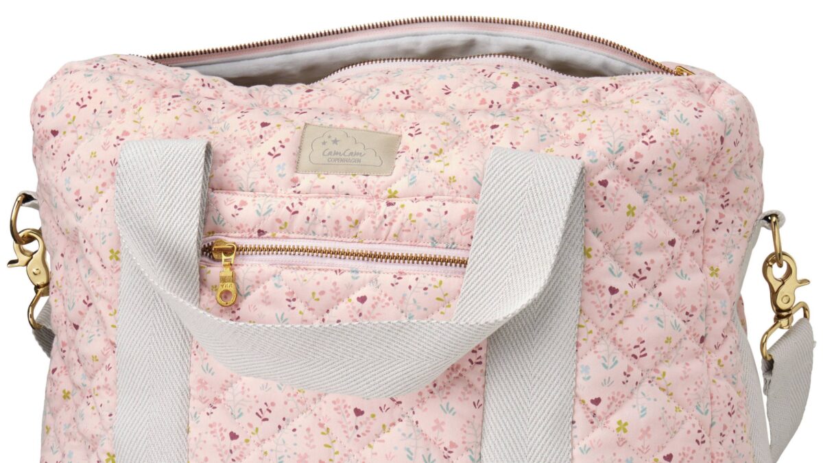 Que mettre dans le sac à langer ? La checklist complète 1 quemettredanslesacalangerlachecklistcomplete