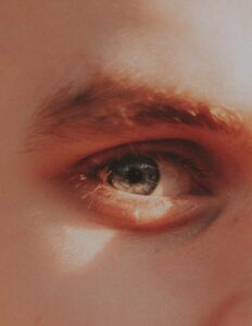 Browlift des sourcils : la technique pour sublimer son regard