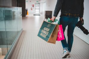 Assistant d’achat IA : Découvrez comment il simplifie vos achats en ligne