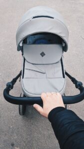 Poussette jumeaux : guide pour choisir le modèle idéal