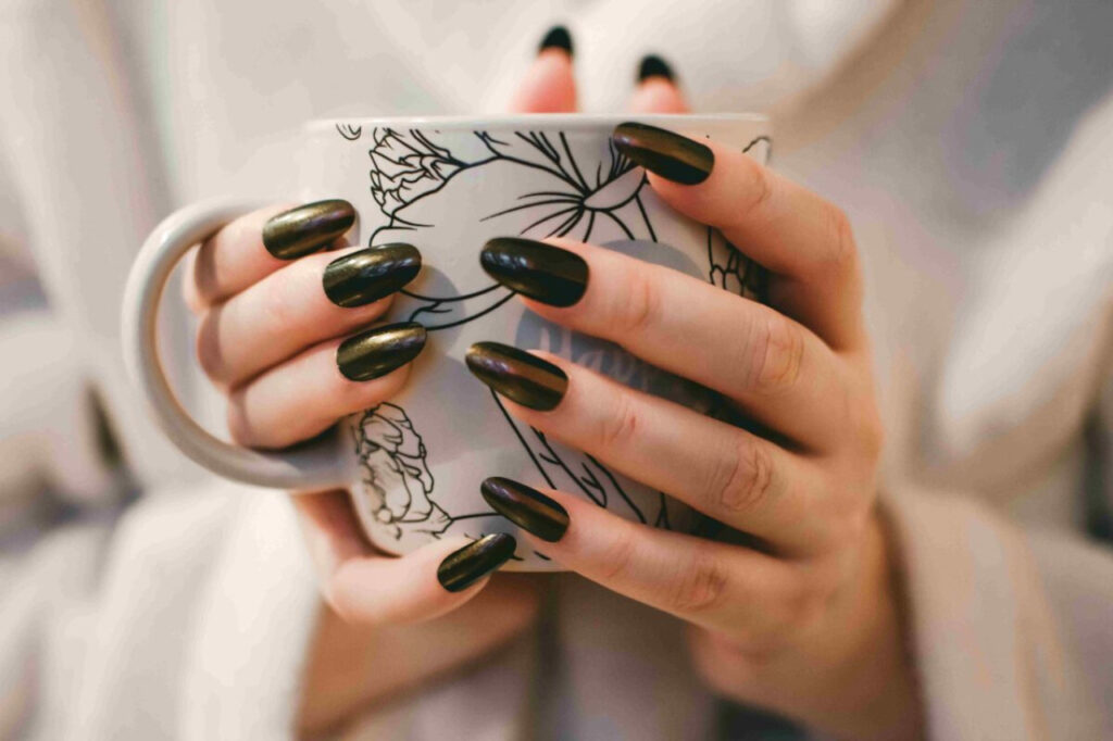 Vernis Naturels : Innovation, Tradition et Beauté Éco-responsable