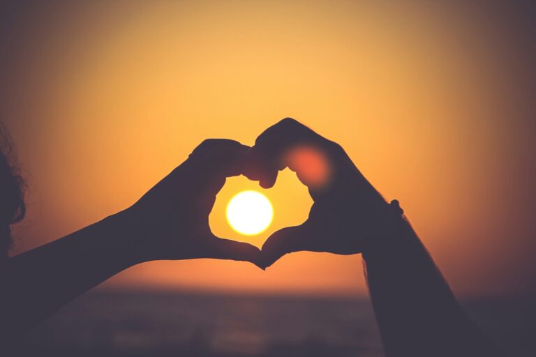 Amour virtuel : bienfaits sur la santé mentale 3 amour virtuel